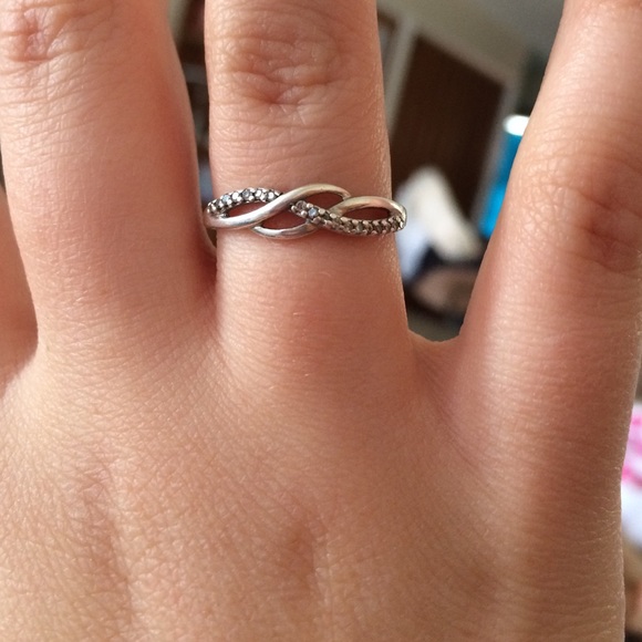Size 7 ring from Riddles.