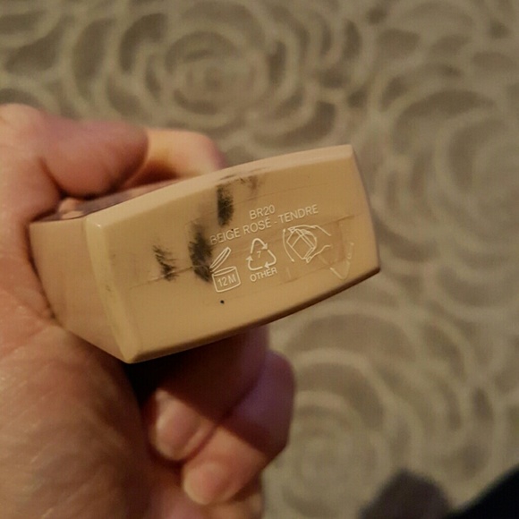 ONLY 1 HR Chanel foundation and cream - Picture 4 of 4