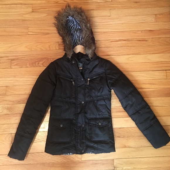 Dollhouse black puffer with faux fur hood- XS