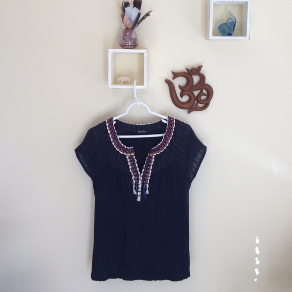 $50 Lucky 🍀 Brand Aztec Tunic Top
