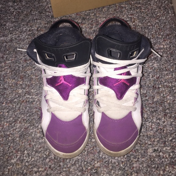 Air Jordan 6 GS "Vivid Pink"