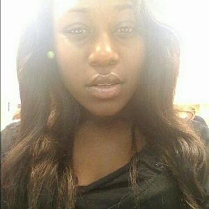 Meet your Posher, Rochelda