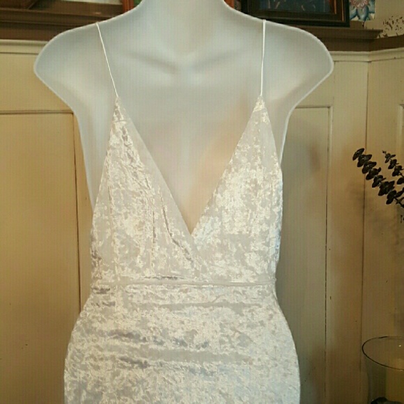 New* White Velvet Dress - Picture 4 of 4