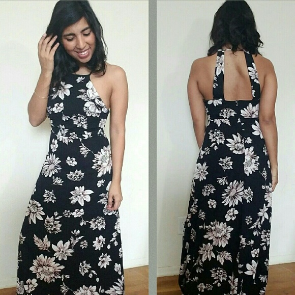 💕LAST ONE💕 BLACK IVORY FLORAL MAXI DRESS - Picture 2 of 4