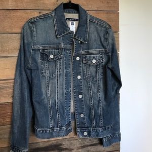 Your go-to jean jacket!