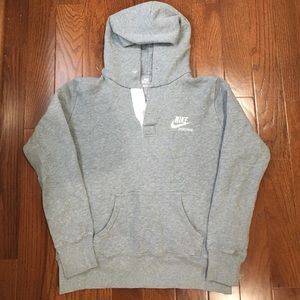 NIKE SWEATSHIRT