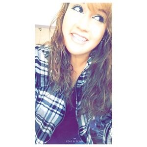 Meet your Posher, Antonia