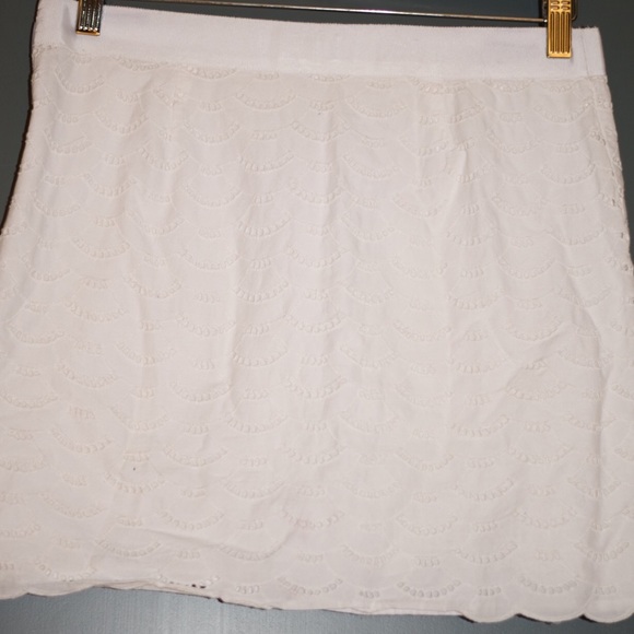 Eyelet skirt with scallop edge