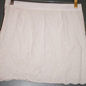 Eyelet skirt with scallop edge
