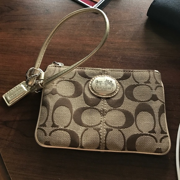Wristlet