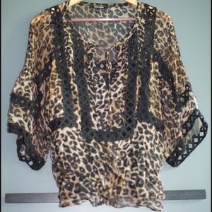 Super fun/sexy printed blouse w/slip