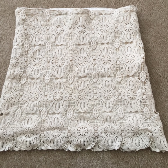 Forever 21 lace mini skirt