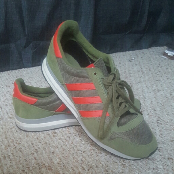 Adidas - Picture 3 of 3