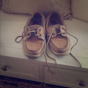Woman's speedy top sider shoes