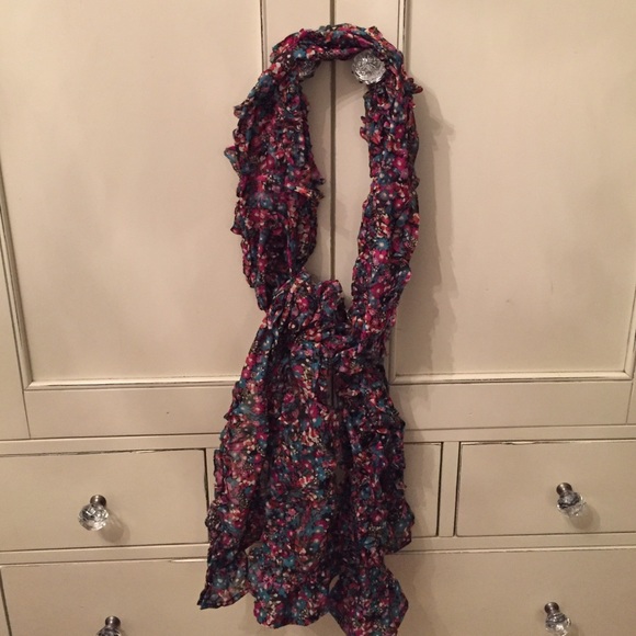 Echo floral all-year scarf