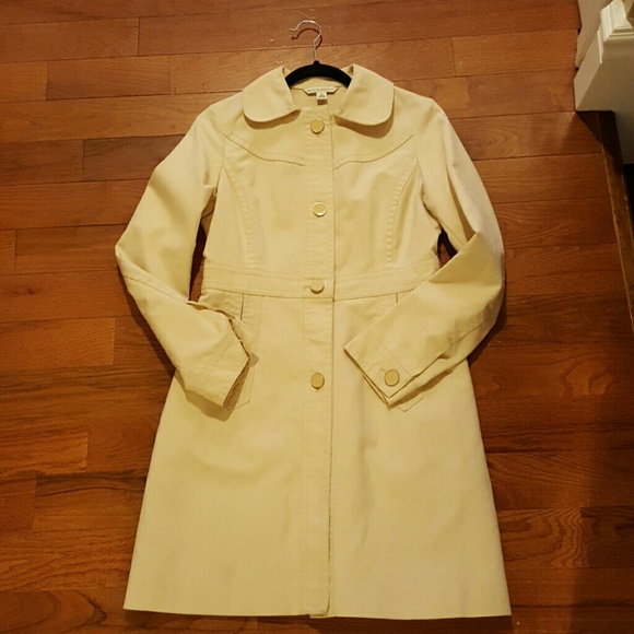Banana Republic Creme Coat Size Small