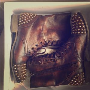 Steve Madden Boots