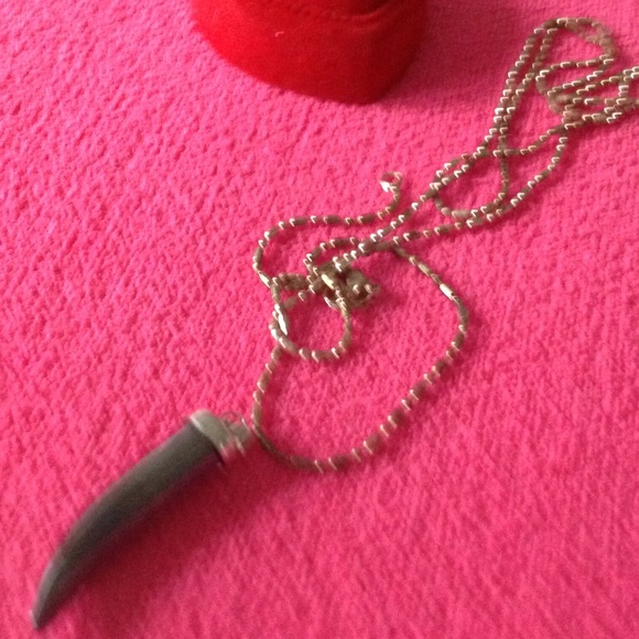 Hematite gem horn necklace silver chain