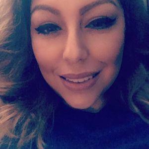 Meet your Posher, Juanita