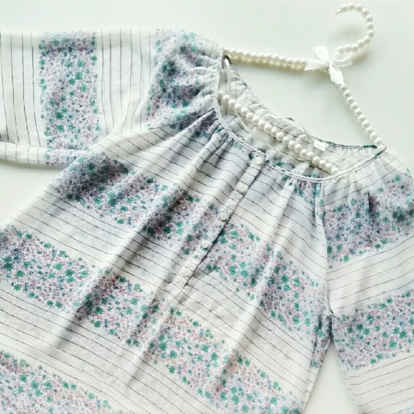 LC Lauren Conrad Tops - NWOT LC Lauren Conrad Floral Sheer Blouse