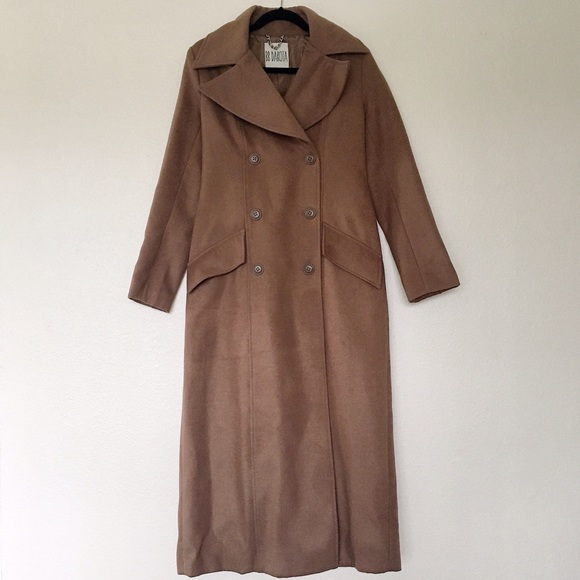 BB Dakota coat. Brand NEW!!