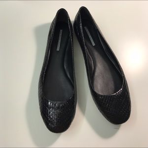 Vera Wang Lavender Black Snakeskin Flats