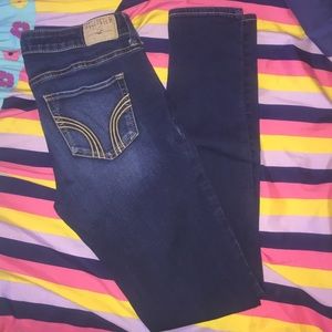 Holkister dark skinny jeans