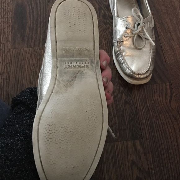 Metallic sperrys!!! - Picture 2 of 3
