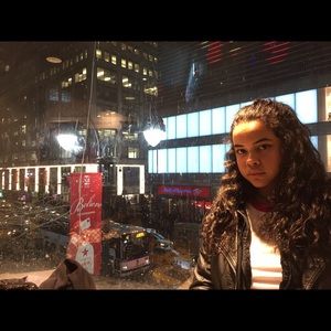 Meet your Posher, Arielys