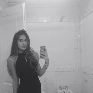 Meet your Posher, Lavinia