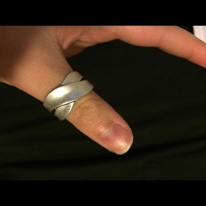 Ring! Never worn. Too big.