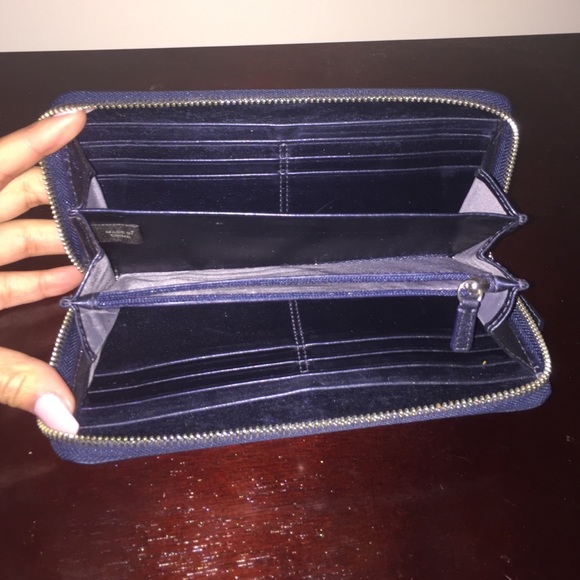 Navy Blue Leather Coach Zip Wallet - Picture 3 of 3