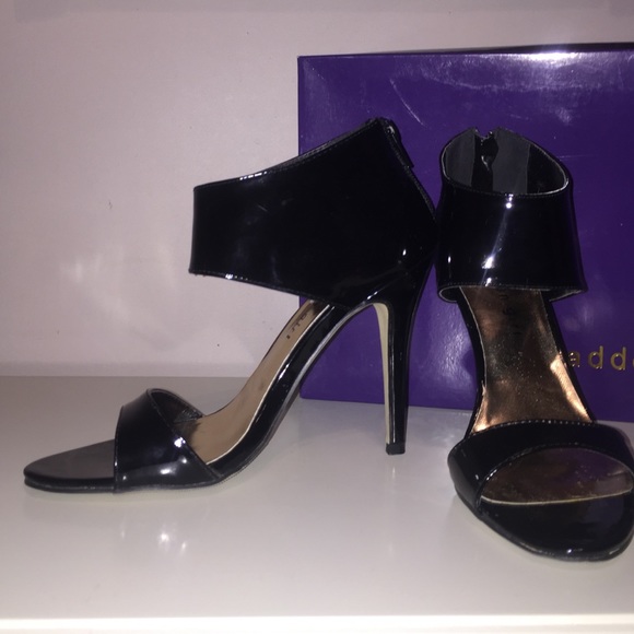 Madden girl size seven pumps
