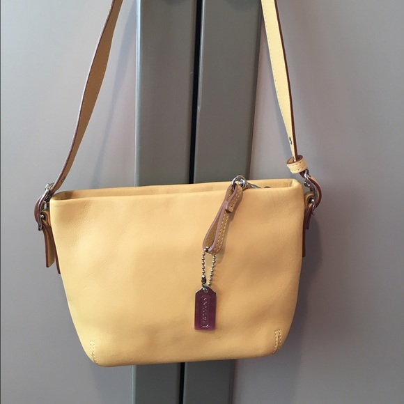 Just reduced! 🎉Authentic COACH handbag