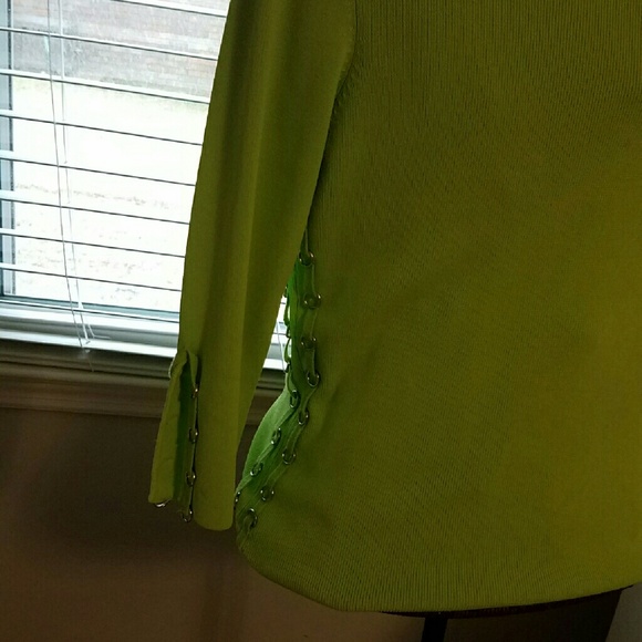 Sweater - Picture 2 of 2