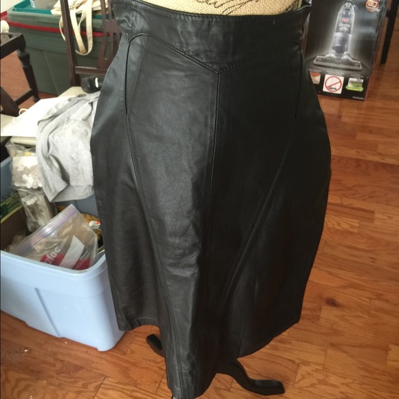 Leather skirt