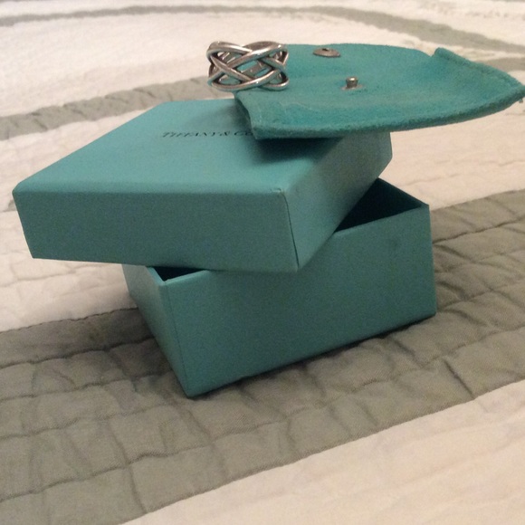 Tiffany ring so 8