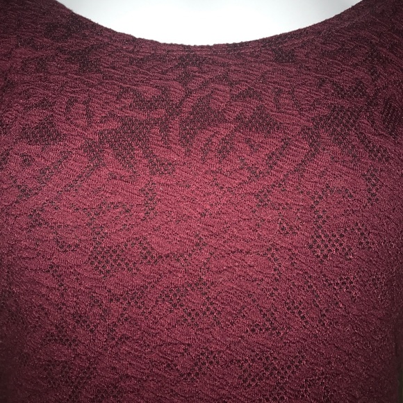 Crop top - Picture 2 of 2