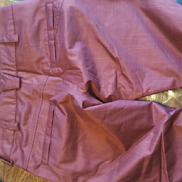 SOLD! Volcom Frochickie Port Color size medium - Picture 2 of 2