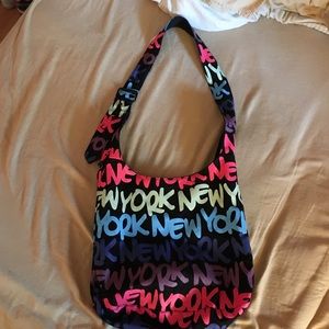 Over the shoulder New York bag