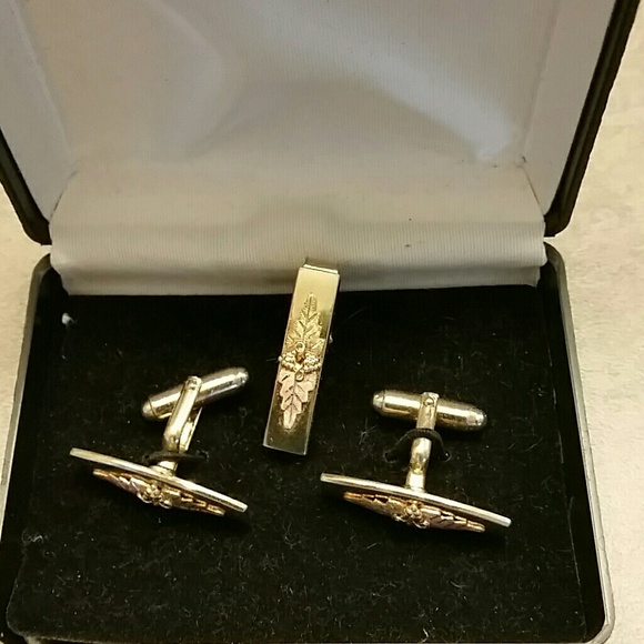 Mens Tie clasp and cuff links