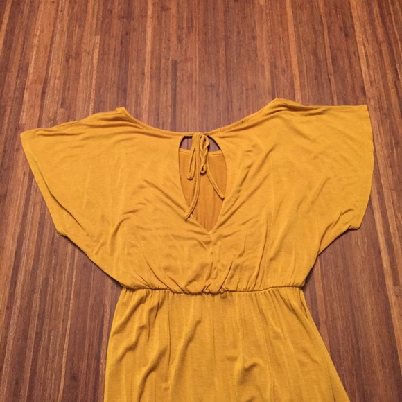 ⭐️High-Low Dress⭐️✨ - Picture 2 of 3