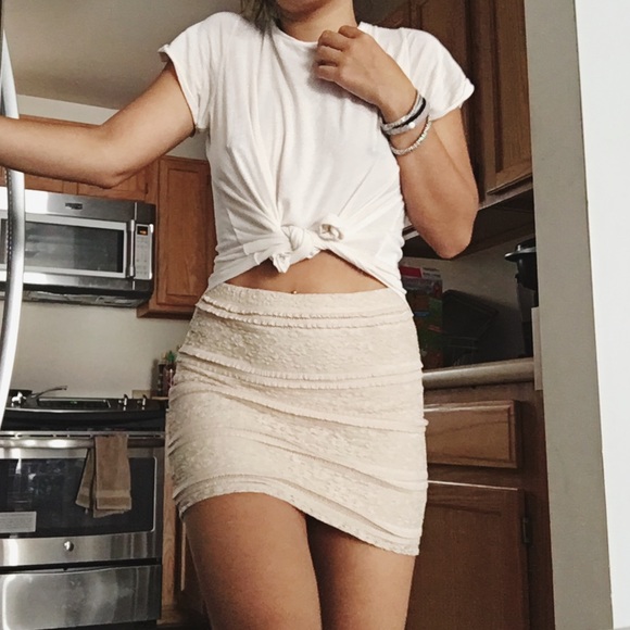 Forever 21 Dresses & Skirts - Lace skirt