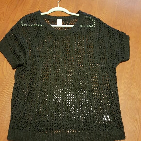 Black layering ss sweater