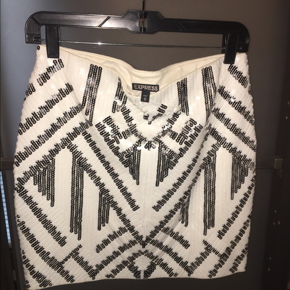 Sequence skirt