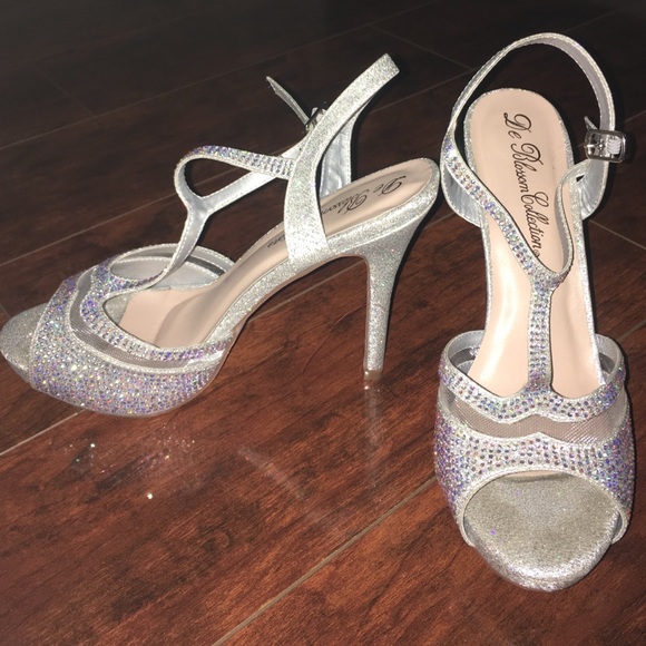 Heels - Picture 2 of 2