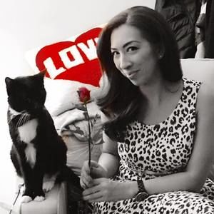 Meet your Posher, Claire