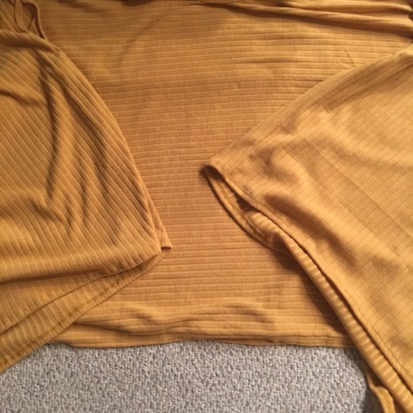 ❤HP❤Ribbed Tunic Poncho- MUSTARD - Picture 5 of 5