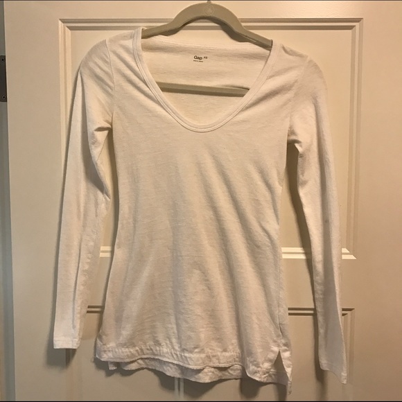 GAP white long sleeve tee