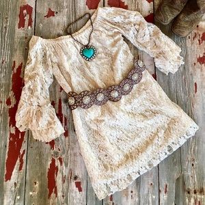 Off The Shoulder Lace Blouse/Tunic